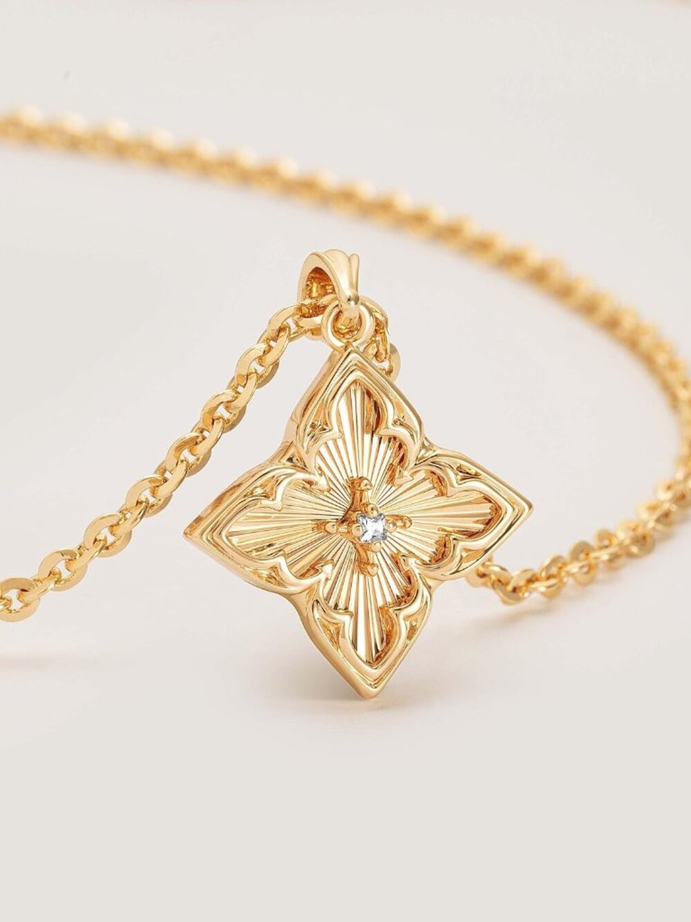 Gold Clover Necklace for Women Dainty 14K Gold Plated CZ Pendant Necklace Adjust - Picture 5 of 7